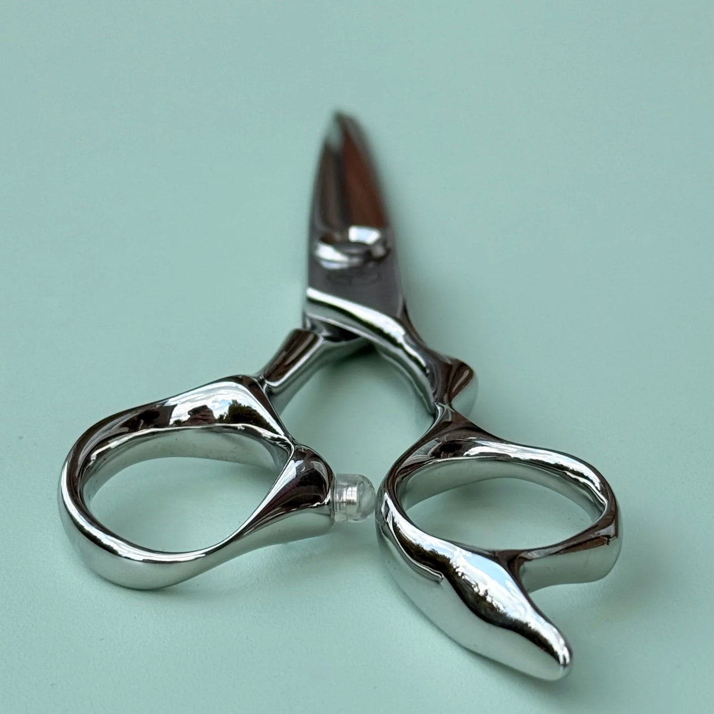 The Foundation Scissor