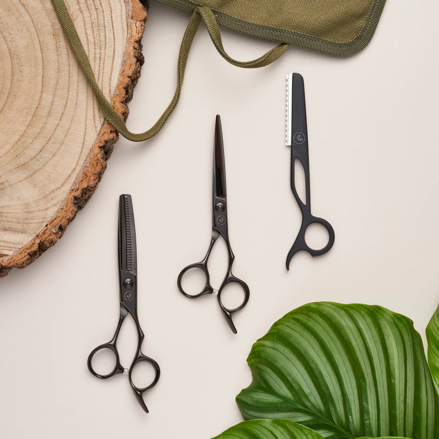 Leaf 'Black Edition' Scissor